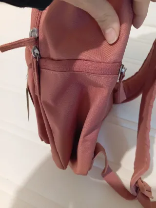 Mochila Nike. 25 litros. Nueva. Con etiqueta. Rosa