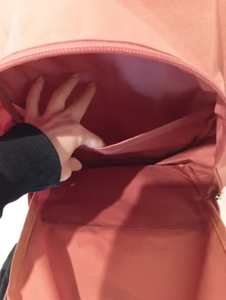 Mochila Nike. 25 litros. Nueva. Con etiqueta. Rosa