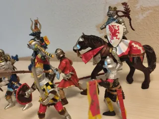 Figuras Caballeros Medievales