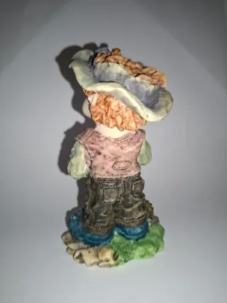 Figura decorativa Resina Niño de 1980.