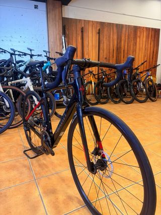 Bici Carretera Eléctrica Wilier Garda 105 Di2