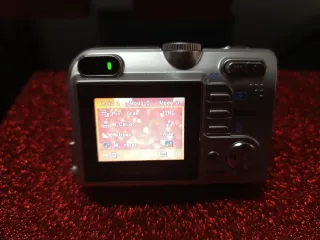 Cámara Pentax Optio 50 Plata 5.0 Megapíxeles