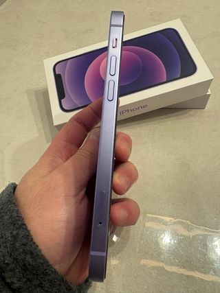 iPhone 12 Morado