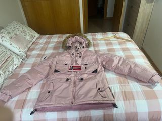 Plumas rosa Norway invierno. Precio negociable