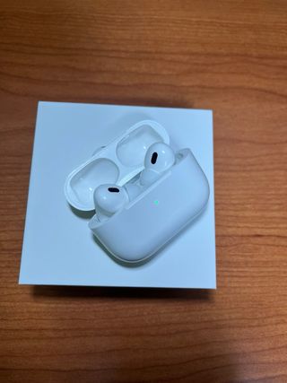 Auriculares inalámbricos blancos