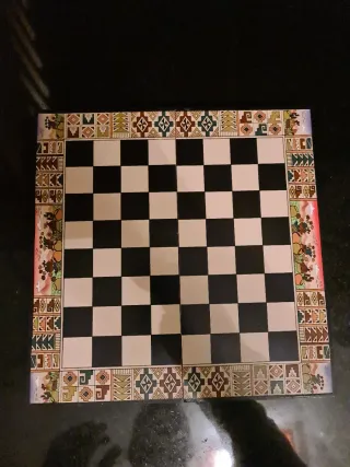 Ajedrez Incas vs Conquistadores (Leer)