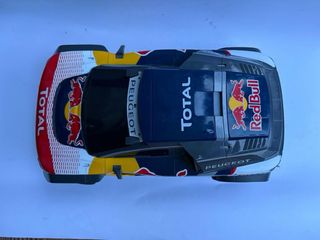 Peugeot 3008 Dakar Red Bull - Total