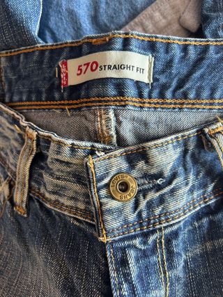 Vaqueros Levi's 570 Straight Vintage