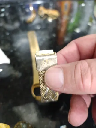 Esfera Omega Constellation Antimagnética Dorada