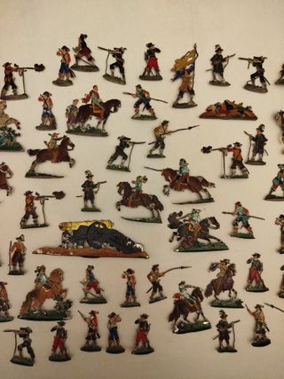 Lotto 86 Antichi Soldatini di Piombo