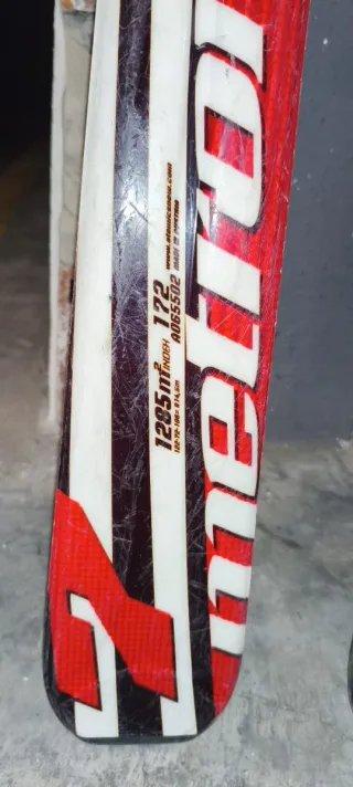 Esquís Atomic 172 cm con fijaciones