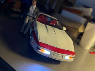 Coche a escala 1/18 Chevrolet corvette