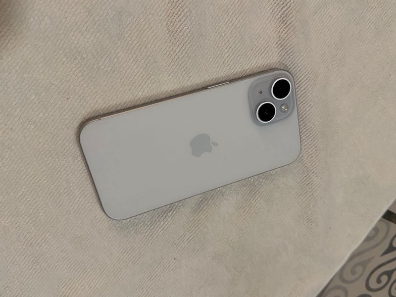 iPhone 15 Seminuevo afbeelding 6