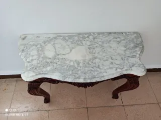 Consola baja antigua mármol y madera