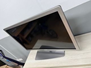 Televisor 37” Smart LED Philips