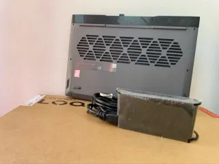 Lenovo LOQ Portátil