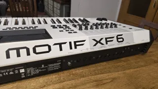 Yamaha Motif XF6 Blanco