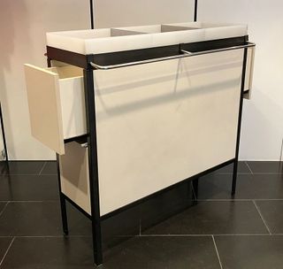 Mueble expositor para carteras y llaveros