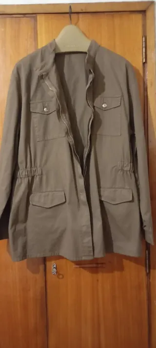 Cazadora mujer verde oliva