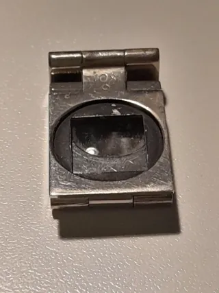 Contafili pieghevole vintage in acciaio