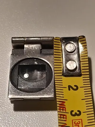 Contafili pieghevole vintage in acciaio