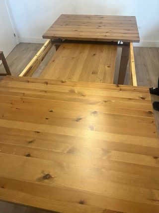 Mesa comedor extensible y 4 sillas madera