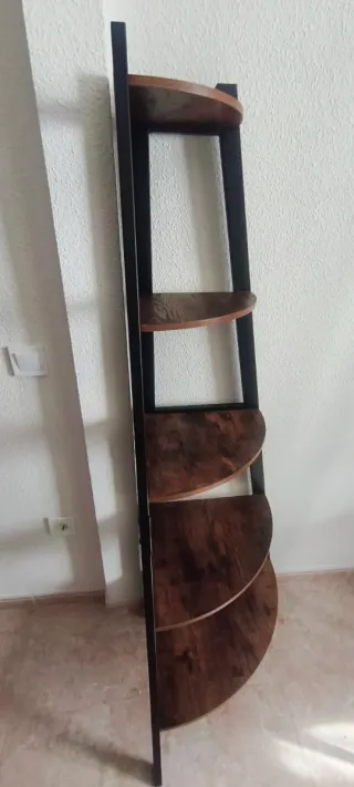 Estanterias metalicas y madera nuevas