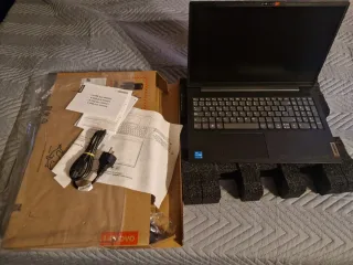 Portátil Lenovo V15 G4 i3 8GB RAM Nuevo