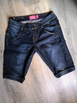 Pantalón corto vaquero Bershka