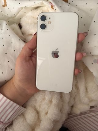 iPhone 11 Plata - Batería 80%