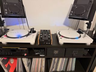 Pareja de tocadiscos Pioneer PLX-500 blancos