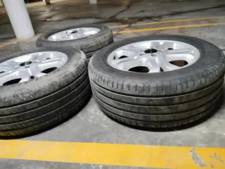 Llantas de aleación para Mercedes vendo o cambio