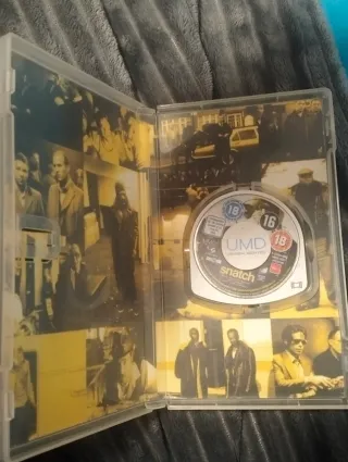 Película PSP UMD Snatch Cerdos y Diamantes