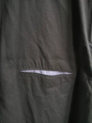 Camisa verde cuello mao