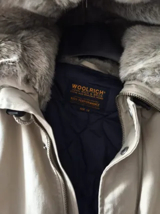 Giubbotto Woolrich Beige con Cappuccio