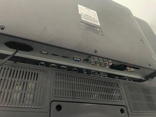 TV OKI 40 pulgadas con mando — Funciona perfectame