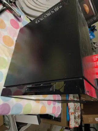 Vinoteca Cecotec Negra