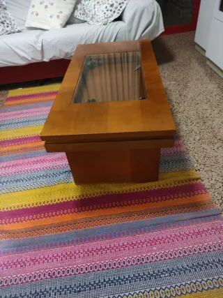 Mesa de centro madera maciza y cristal elevable