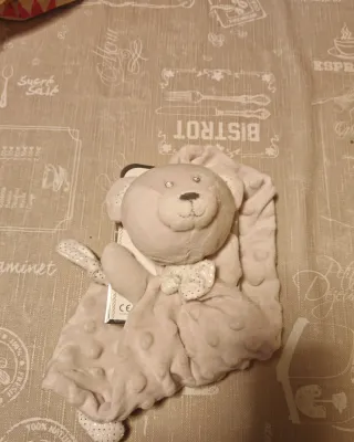 Doudou orsetto peluche