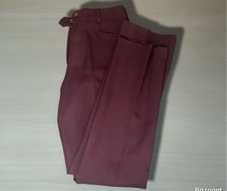 Pantaloni dritti eleganti viola
