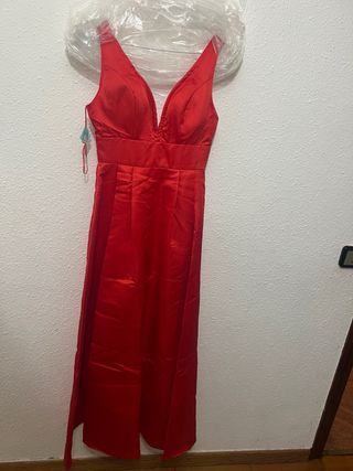Vestido rojo nuevo