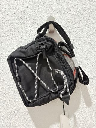 Bolso Calvin Klein nuevo.