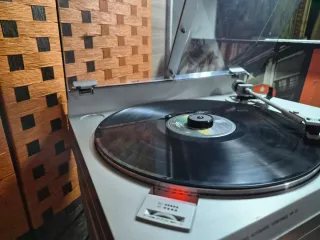 Equipo de música Sharp