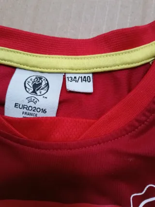 Conjunto España Fútbol 2012 Talla para niños 9 año