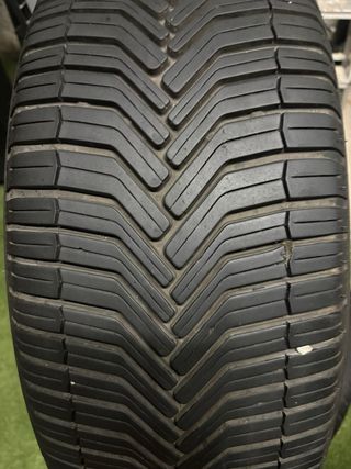 2 Michelin CrossClimate SUV – 235/55 R19 Poco uso
