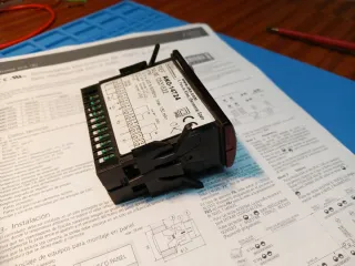 Termostato AKO-14724 12VAC-DC NTC/PT100