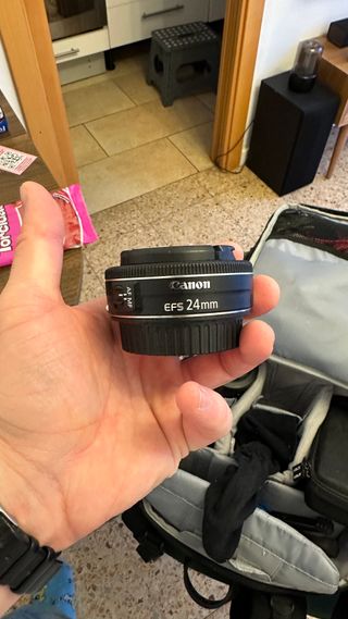 Canon EFS 24mm f/2.8 STM