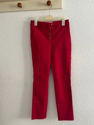 Pantalón de traje rojo