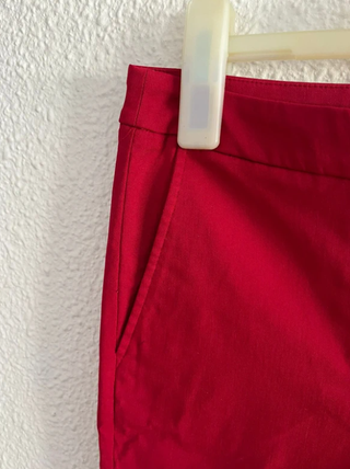 Pantalón de traje rojo