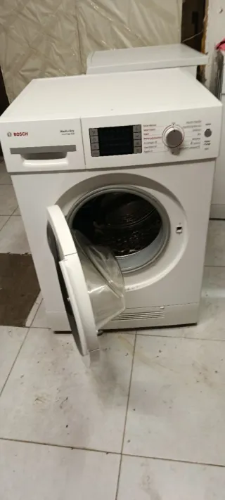 Lavadora Secadora Bosch 7+4kg marca Bosch